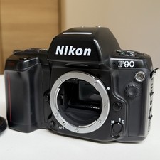 [Ecc+2] Nikon F90 35 mm AF SLR