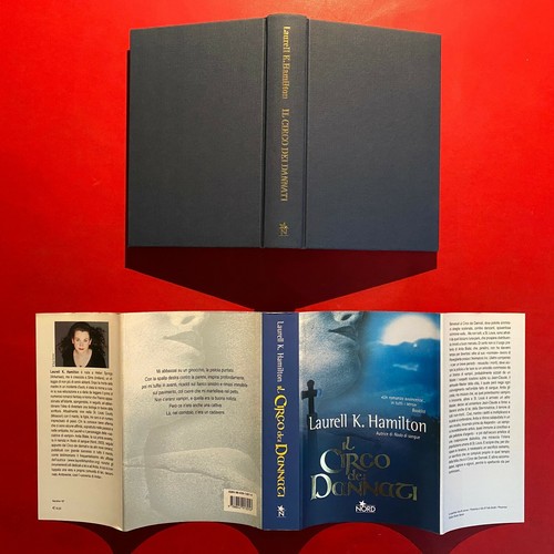 Laurell hamilton il - laurell,