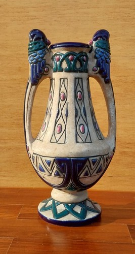 Czecho slovakia amphora - czecho,