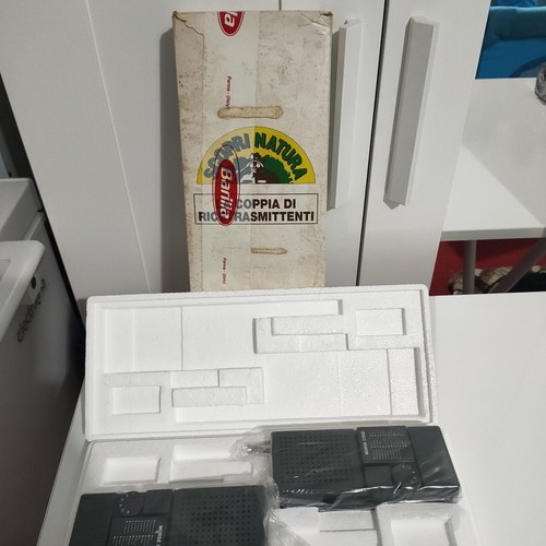 Coppia ricetrasmittenti - di,