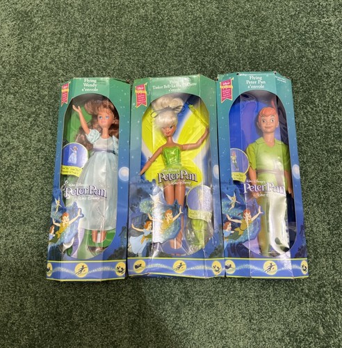 Flying peter pan wendy - flying,