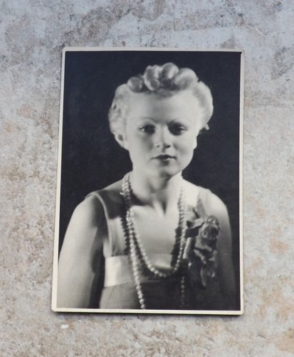Bellissima vecchia foto - , donna