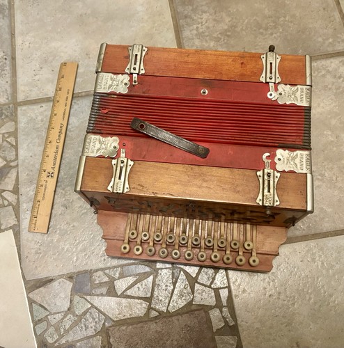 Antica fisarmonica marca - fisarmonica,