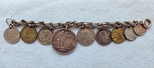 Bracciale con ciondolo moneta