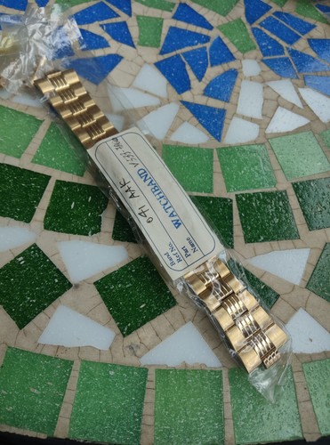 Vintage band strap watch - vintage,