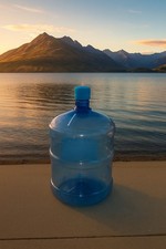 Boccione d'acqua vuoto –