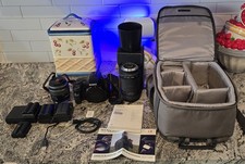 Pacchetto fotocamera reflex digitale Sony Alpha A65 2 obiettivi borsa fotocamera, 4 batterie, scheda SD WIFI