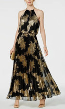 Abito plissettato nero e oro