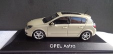 Minichamps Opel Astra berlina