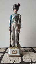 Ceramica di Capodimonte - Statuetta di soldato napoleonico con fucile