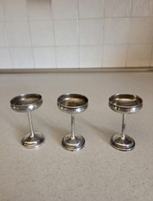 3 piccole Coppe da Liquore antiche in Argento 800