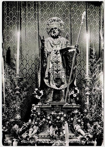 Bari nicola statua del - -, s.nicola