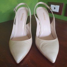 Scarpe a punta aperte dietro modello Chanel vera pelle vernice color sabbia N°37