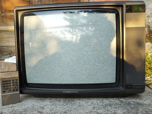 Grundig - tv,