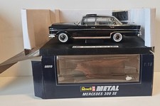 Revell Mercedes 300 SE nero