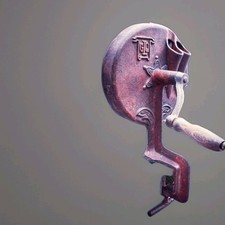 Antica affettatrice per