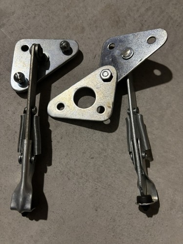 Coppia ganci alzacofano - ganci,