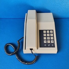 Telefono vintage a tasti