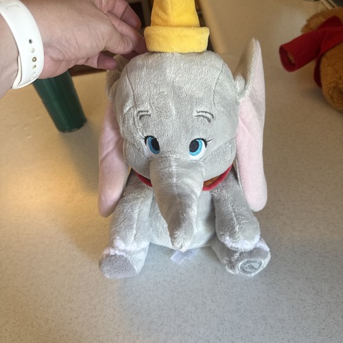 Disney store dumbo - disney,
