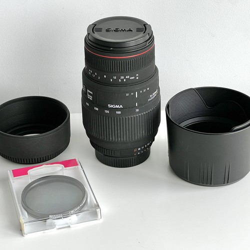Sigma 300 5 6 - 70-300, 1:4-5.6