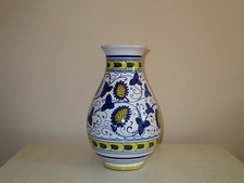 Vaso in ceramica dipinto a