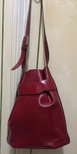 LOUIS VUITTON Epi Sac Depaule GM Shoulder Bag Red