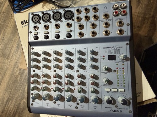 Alesis multimix mixer da - 8,