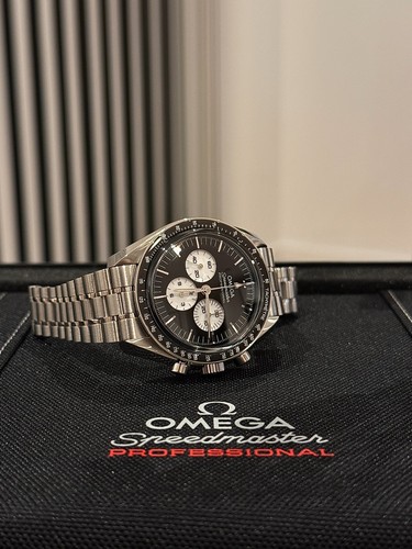 Omega speedmaster moonwatch - omega,