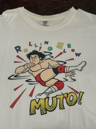 Shirt nuova con - nuova,