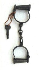 Manette in stile antico