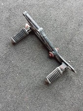 Pedane e gancio lato sinistro