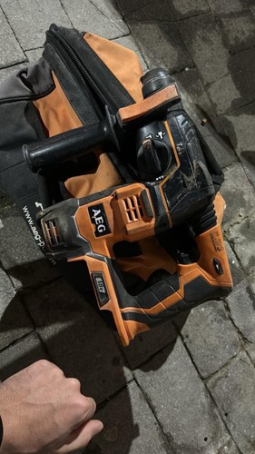 Tassellatore batteria aeg - tassellatore,