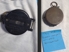 Antica bussola in ottone e