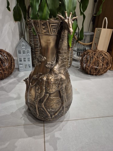 African giraffe vase veronese - african,