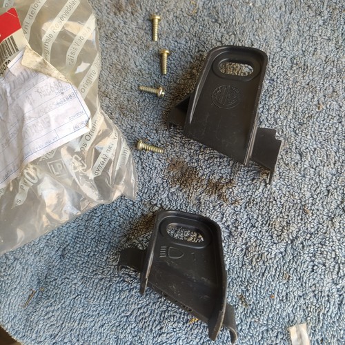 Kit fissaggio faro destro alfa - destro,