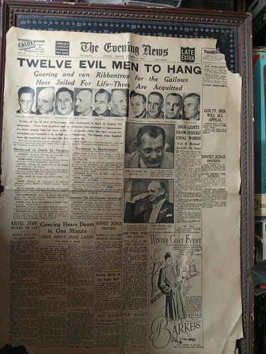 Vecchio foglio giornale - foglio,