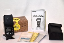 Nikon flash sb-600 compatibile con fotocamera marca nikon
