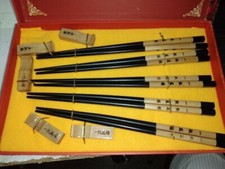 10 BACCHETTE CINESI CON SUPPORTO IN SCATOLA ORIGINALE