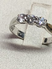 Anello Trilogy  firmata Leo