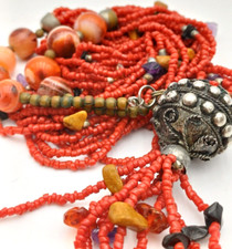 COLLANA ETNICA - LUNGA CON PERLINE-AGATA ROSSA E METALLO BERBERO