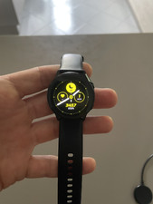 Samsung Galaxy Watch Active 2 40mm Cassa di Alluminio, Cinturino Sportivo Nero