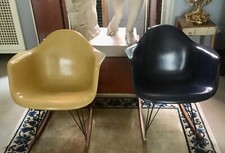 Sedia a dondolo in fibra di vetro, Charles & Ray EAMES - 1950-1960 originali 