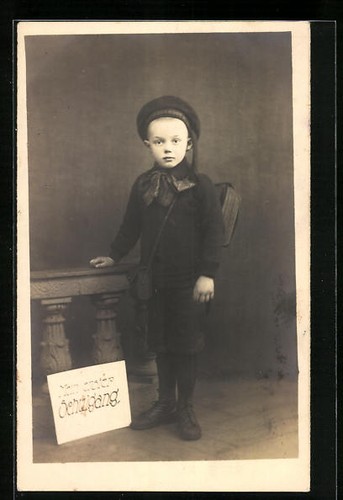 Cartolina fotografica ragazzo