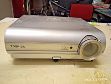 PROIETTORE TOSHIBA TDP-S35 FUNZIONANTE USATO RARAMENTE