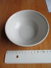 Vecchia ciotola ciotola in