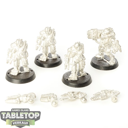 Space marines servitori - space,