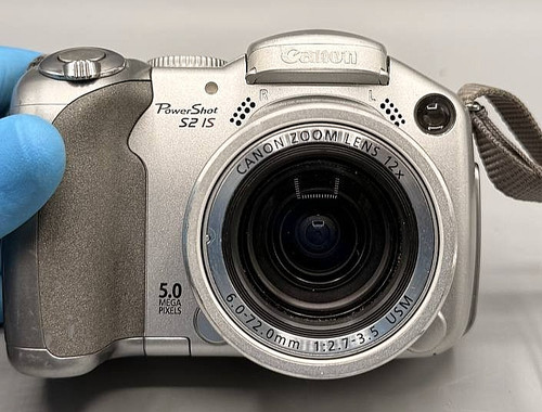 Canon powershot 5mp - s2, is