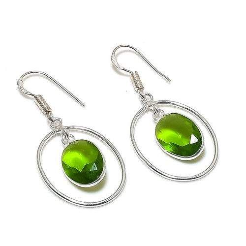 Peridoto forma ovale pietra