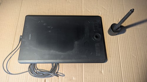Wacom intuos pro - wacom,