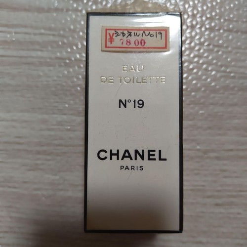 Profumo chanel eau de - n°19,